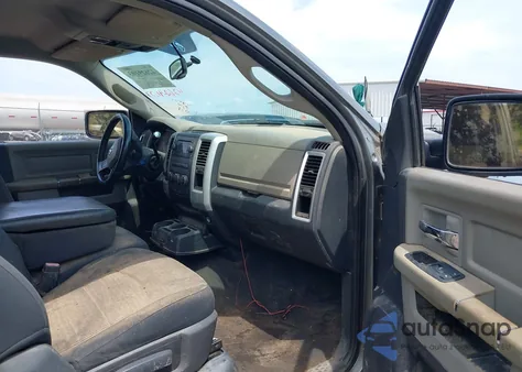 2010 Dodge Ram 1500 z USA, uszkodzony, nr VIN 3D7JV1ETXAG108207